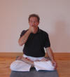 Yoga: nadi shodhana, la respiration alterne. Position des doigts n4.