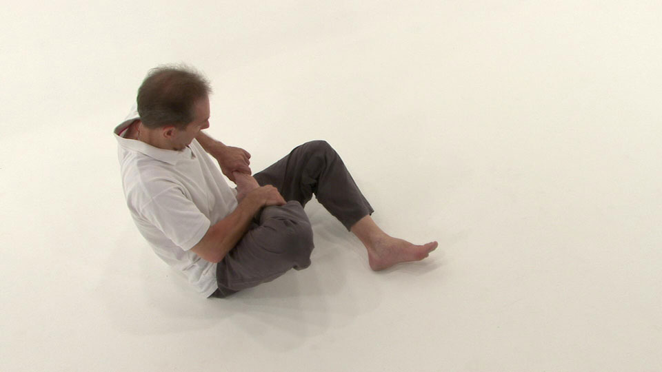 Yoga pose: Garbhasana - C.Tikhomiroff 2009 - www.natha-yoga.com