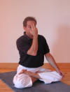 geste pour la respiration. natha-yoga.com 2007