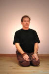 Tolangulsana, la posture du balancier. Premire phase. C. Tikhomiroff 2005