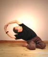 Tolangulsana, la posture du balancier. Quatrime phase. C. Tikhomiroff 2005